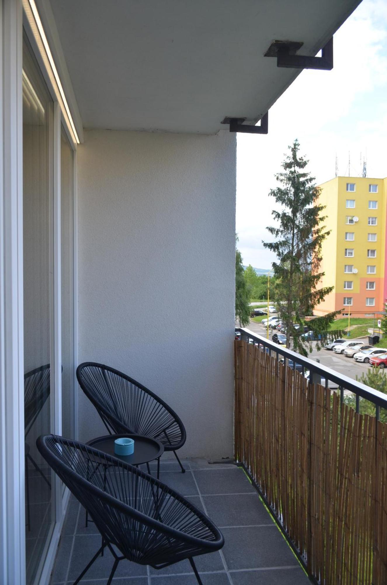 Apartment Hemsen Прешов Экстерьер фото